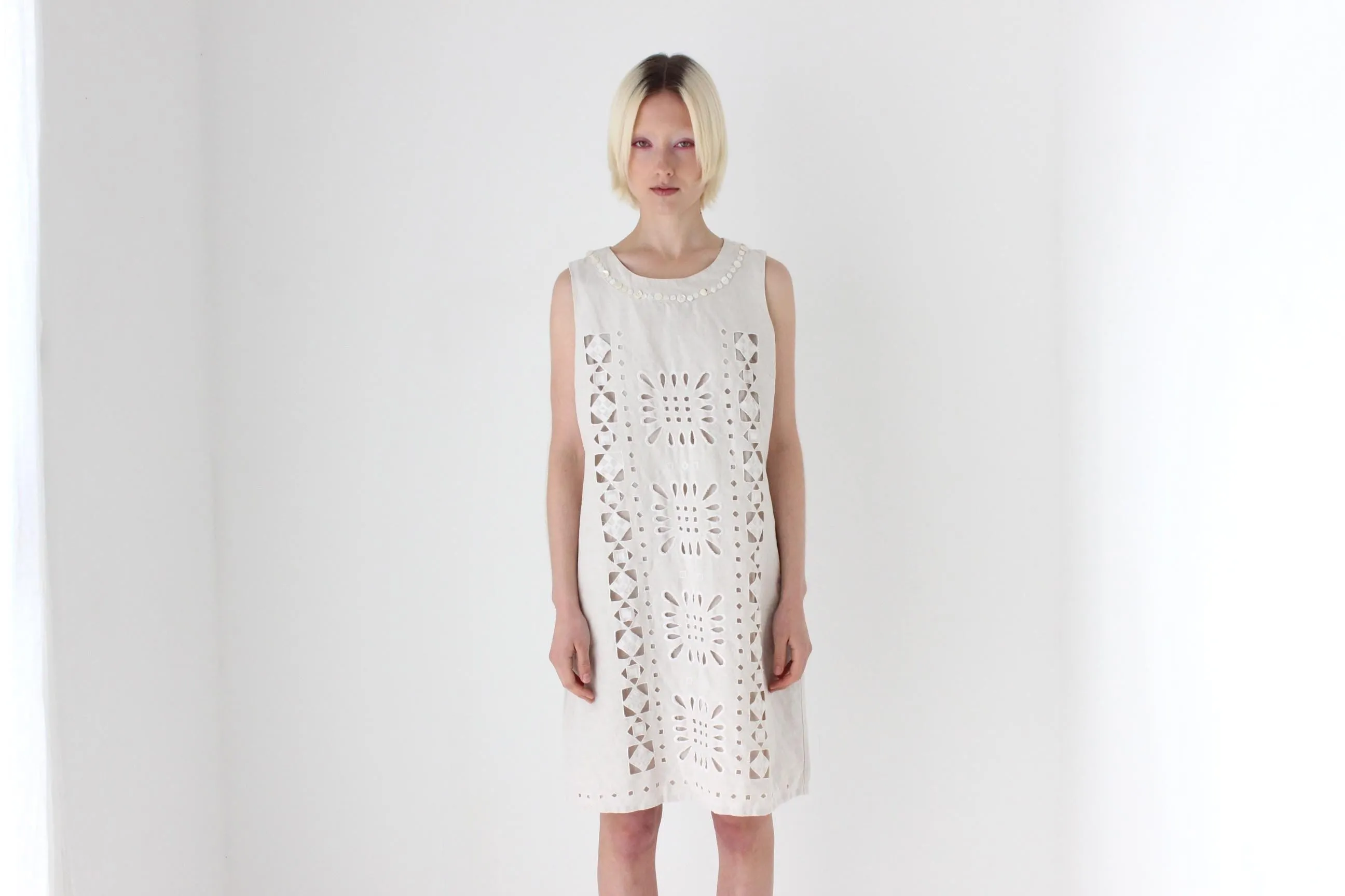 90s Italian Linen Cutwork Smock w/ Button Detailing