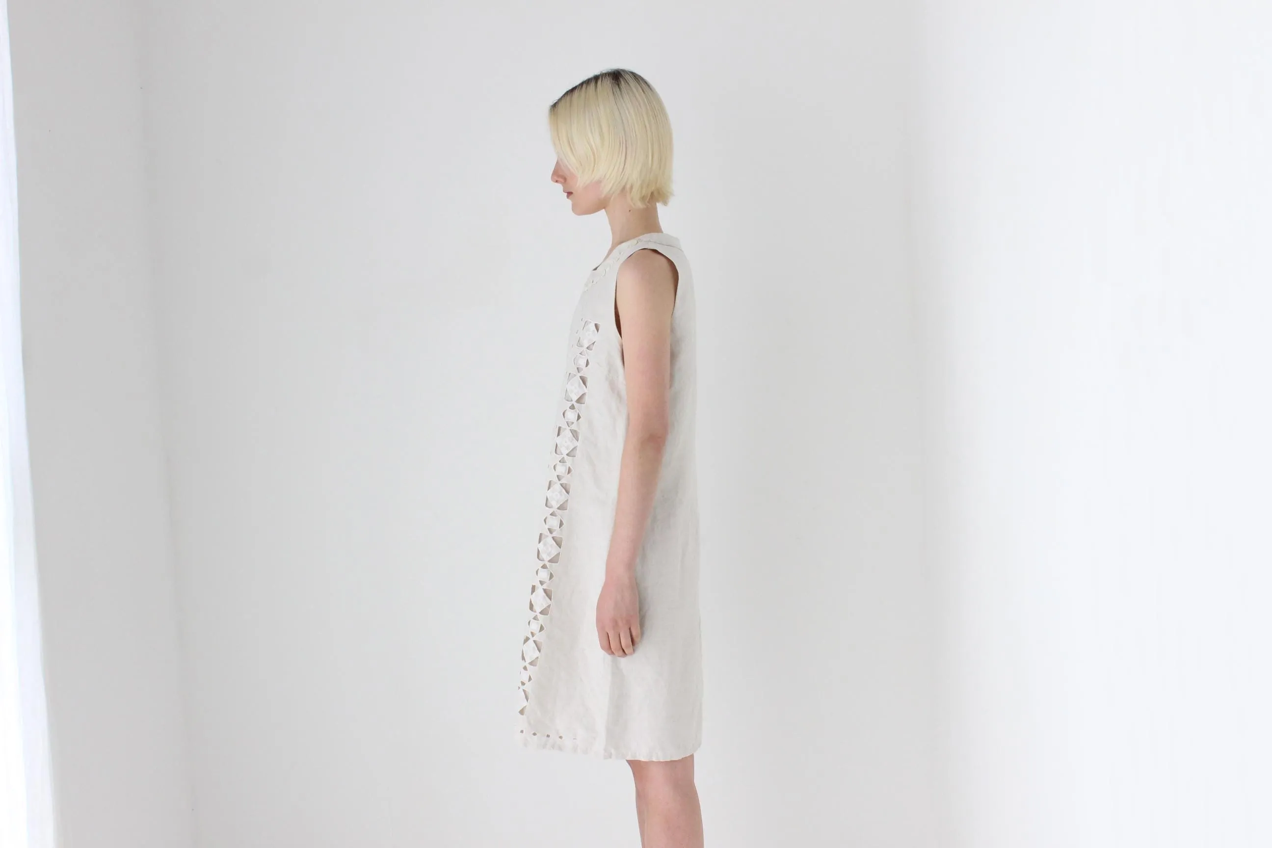 90s Italian Linen Cutwork Smock w/ Button Detailing