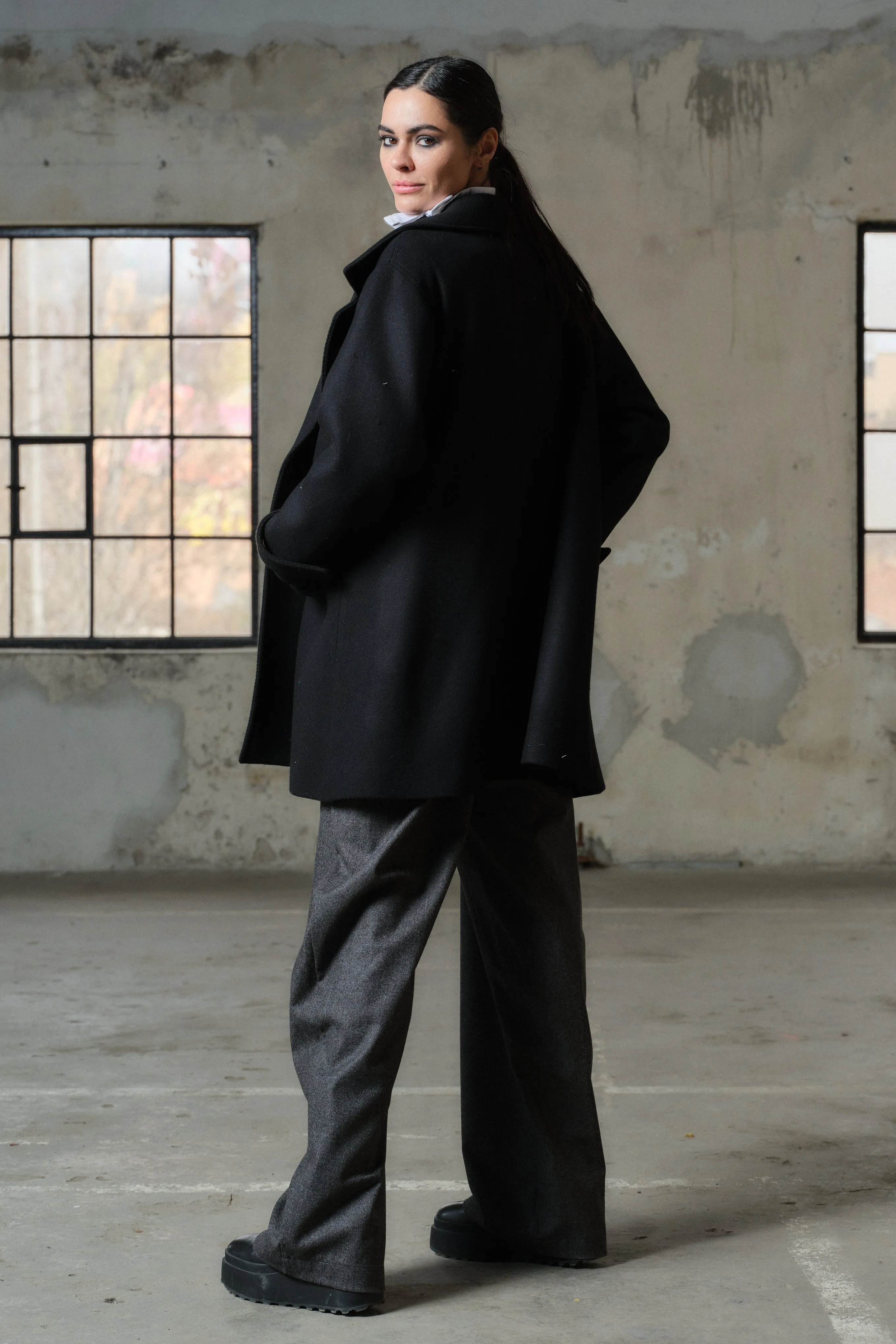 Black 100% sheep wool coat
