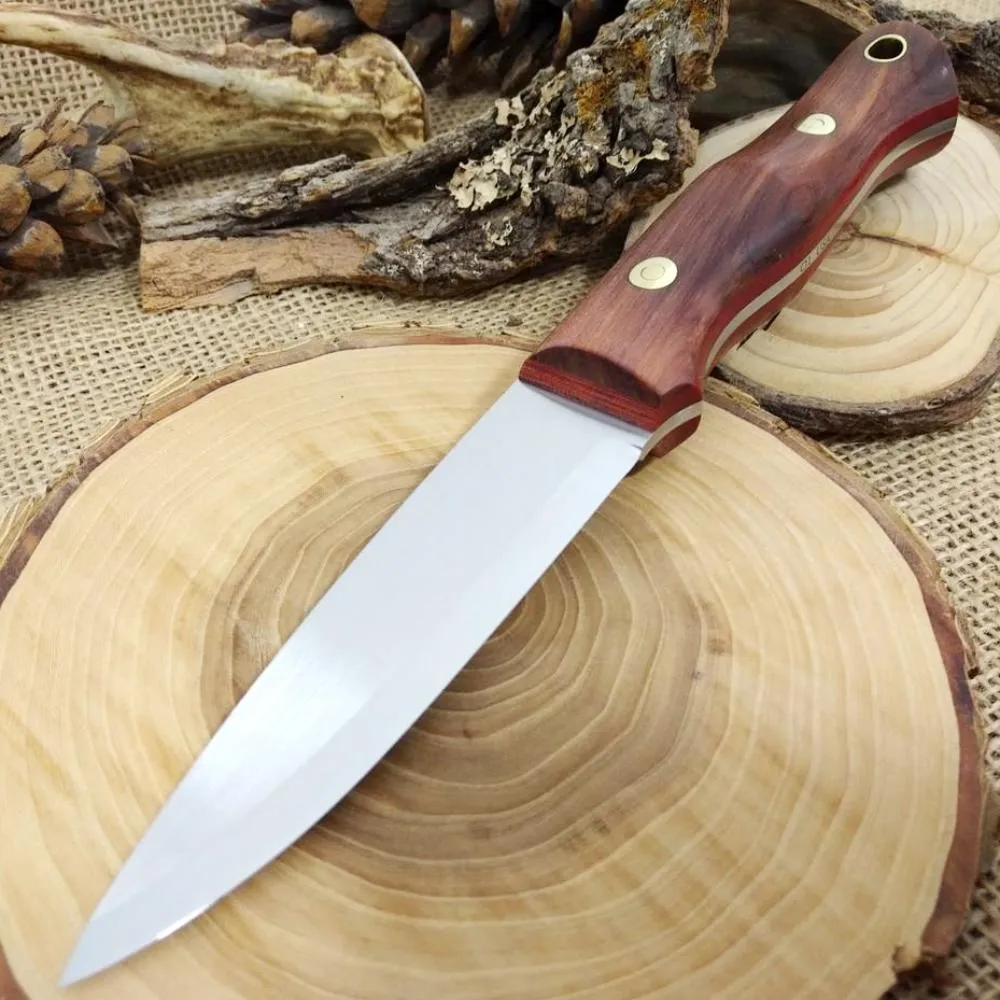 Classic: Cedar & Red Linen