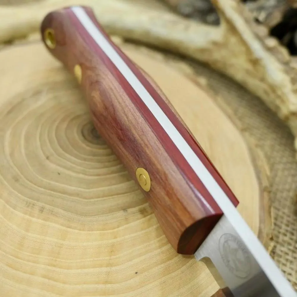 Classic: Cedar & Red Linen