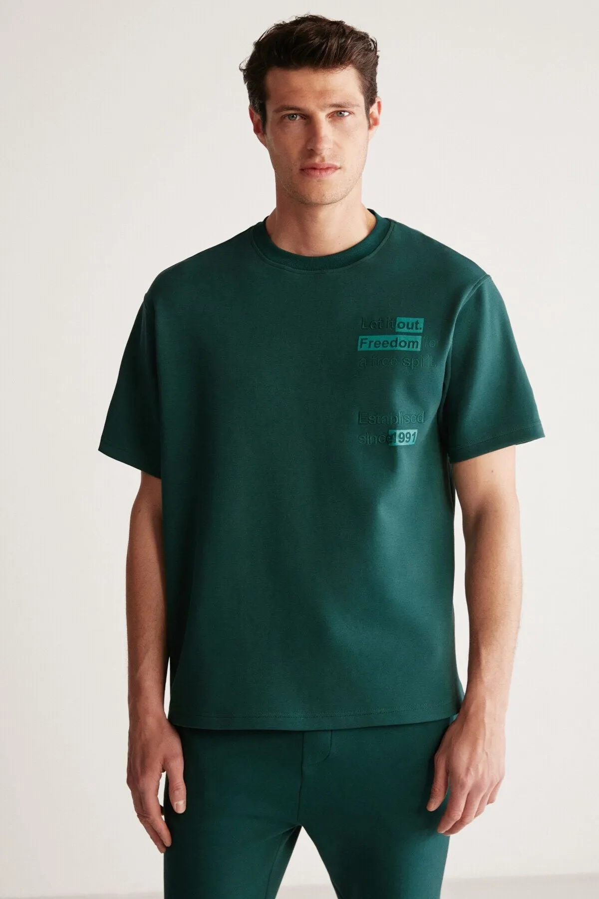 Cody Men's Regular Fit Special Textured Thick Fabric In front of Embroidery and Printed Organic Cotton Green T-shirt