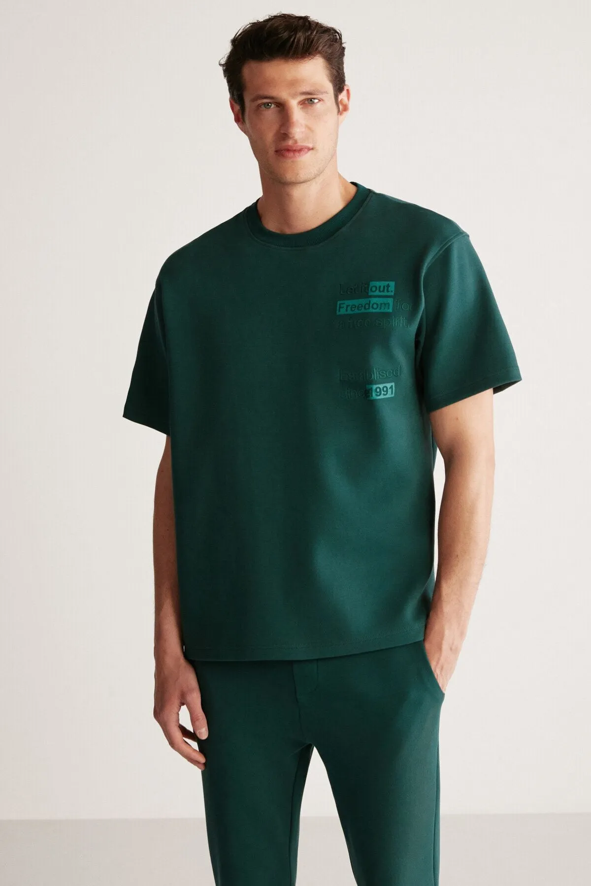 Cody Men's Regular Fit Special Textured Thick Fabric In front of Embroidery and Printed Organic Cotton Green T-shirt