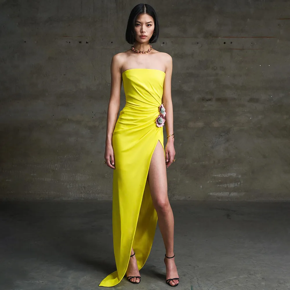 Elegant Yellow Three-Dimensional Embroidery Formal Dress
