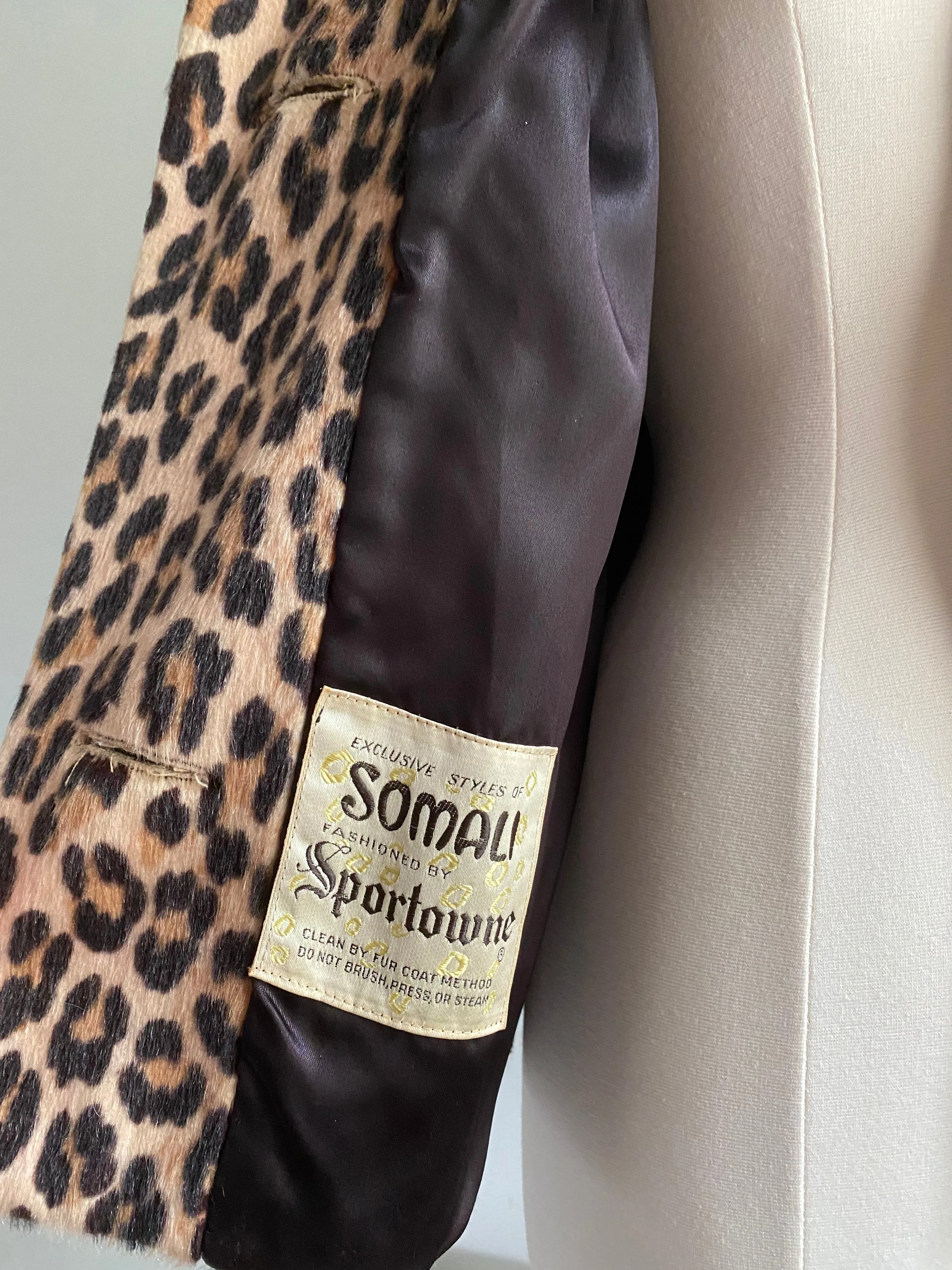 Fabulous 1960s Faux Leopard Print Jacket By Sportowne / Medium