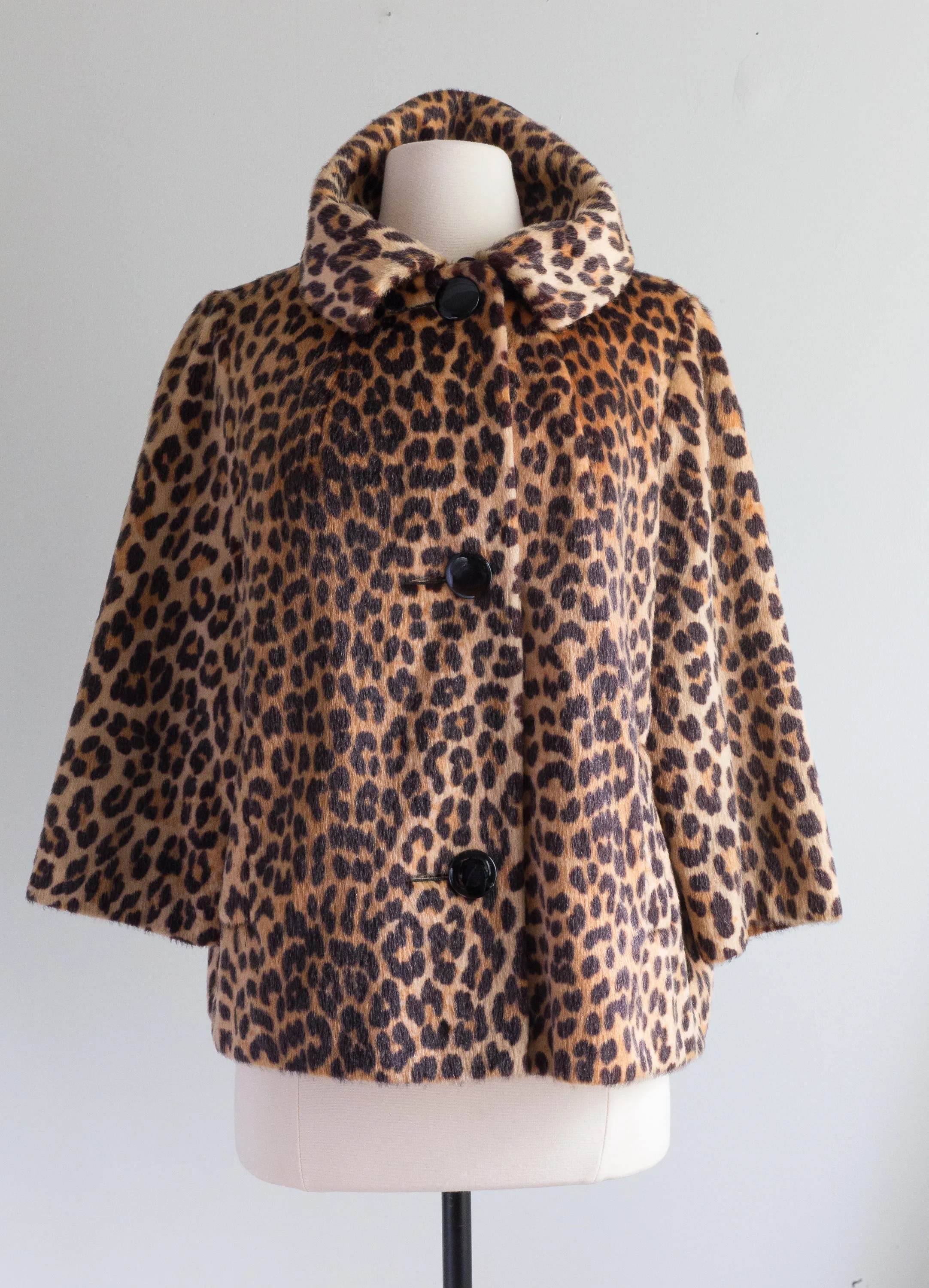 Fabulous 1960s Faux Leopard Print Jacket By Sportowne / Medium