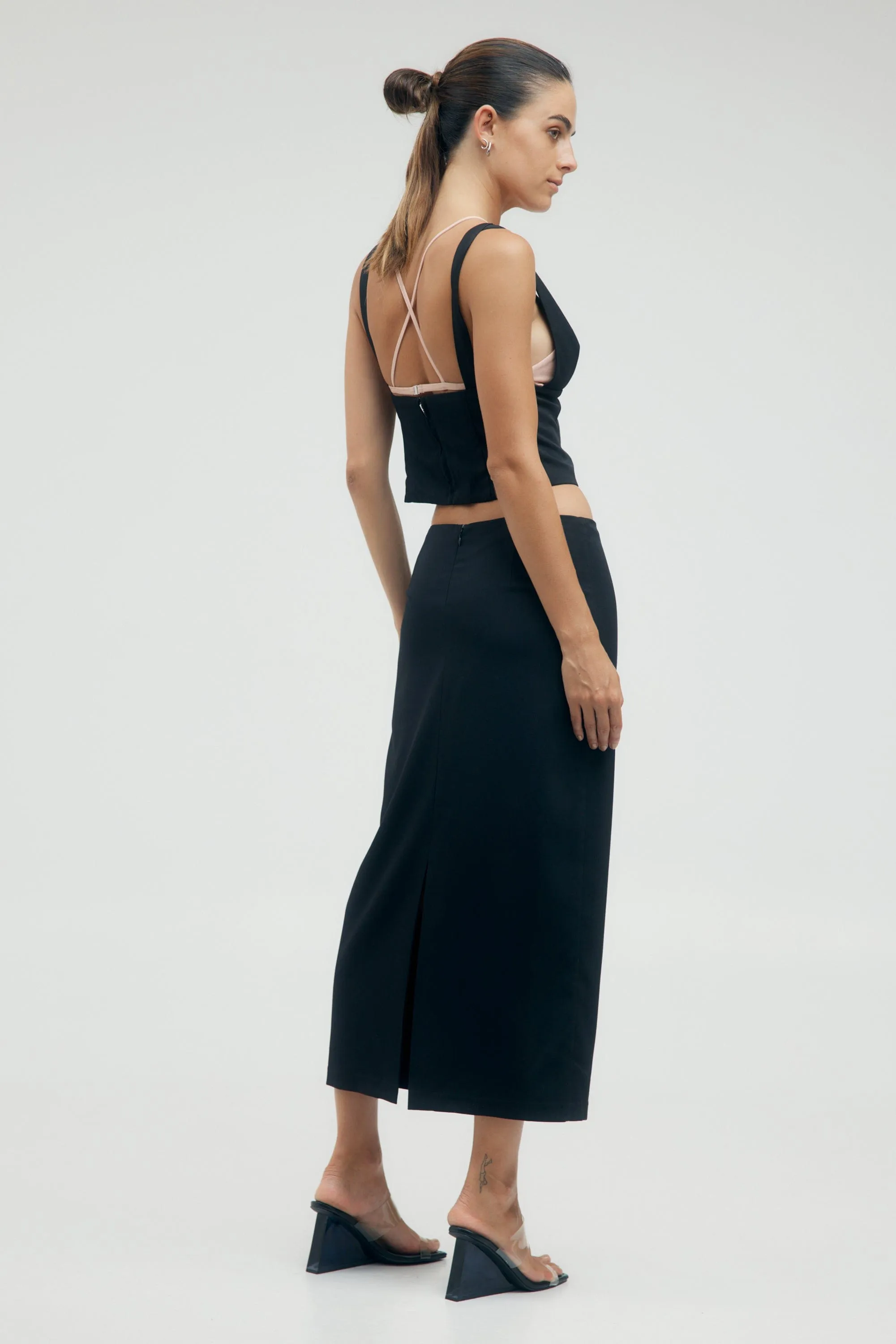 LAYERED MIDI TUBE SKIRT | BLACK