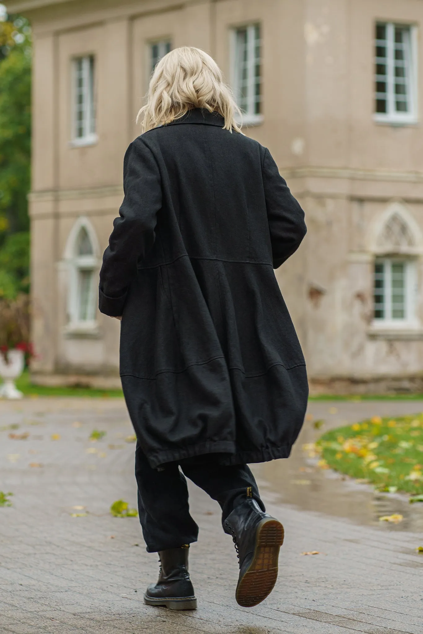 Linen coat for all seasons