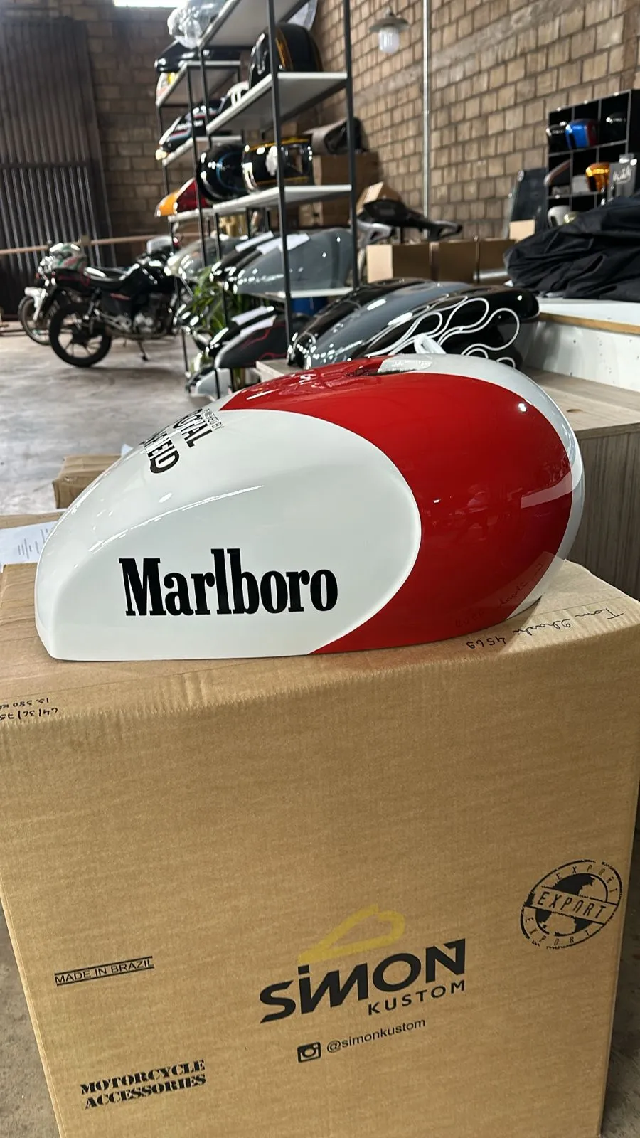 MARLBORO - Royal Enfield