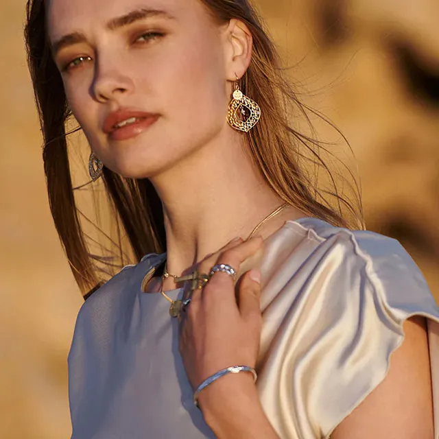 Nicole Fendel - Cee Earring in Gold & Freshwater Pearl