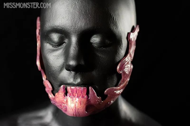 ORNATE MANDIBLE- HALF JAW MASK- TRANSLUCENT GLOW IN THE DARK