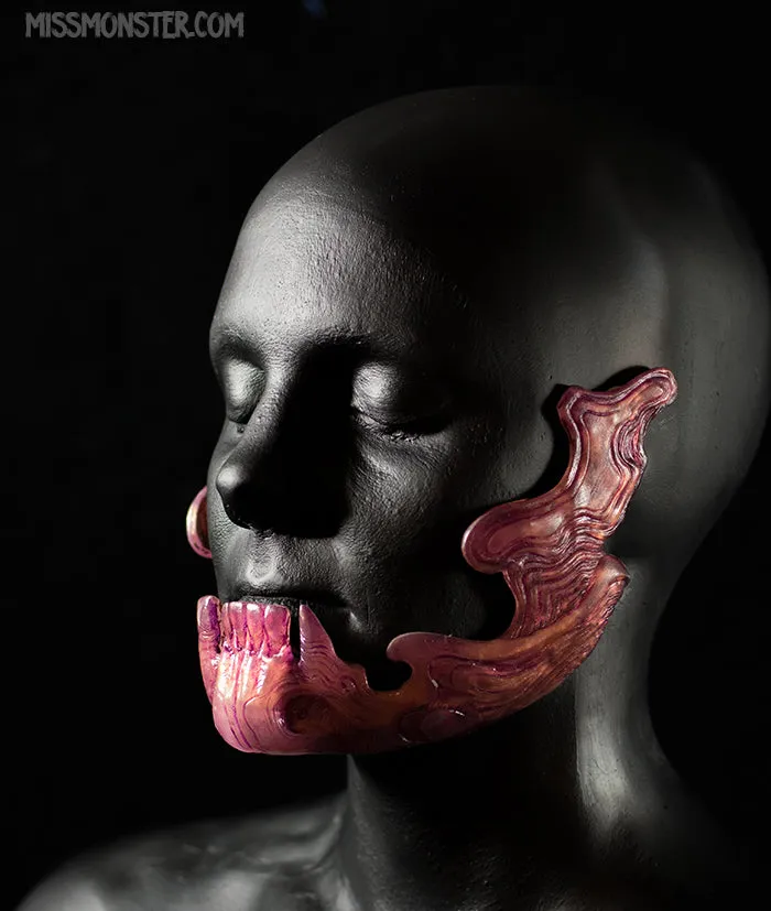 ORNATE MANDIBLE- HALF JAW MASK- TRANSLUCENT GLOW IN THE DARK