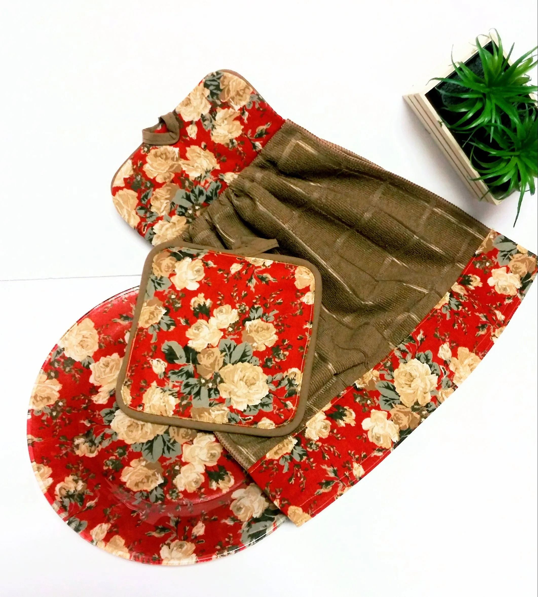 Red Beige Hanging Dish Towel w/ Pot Holder