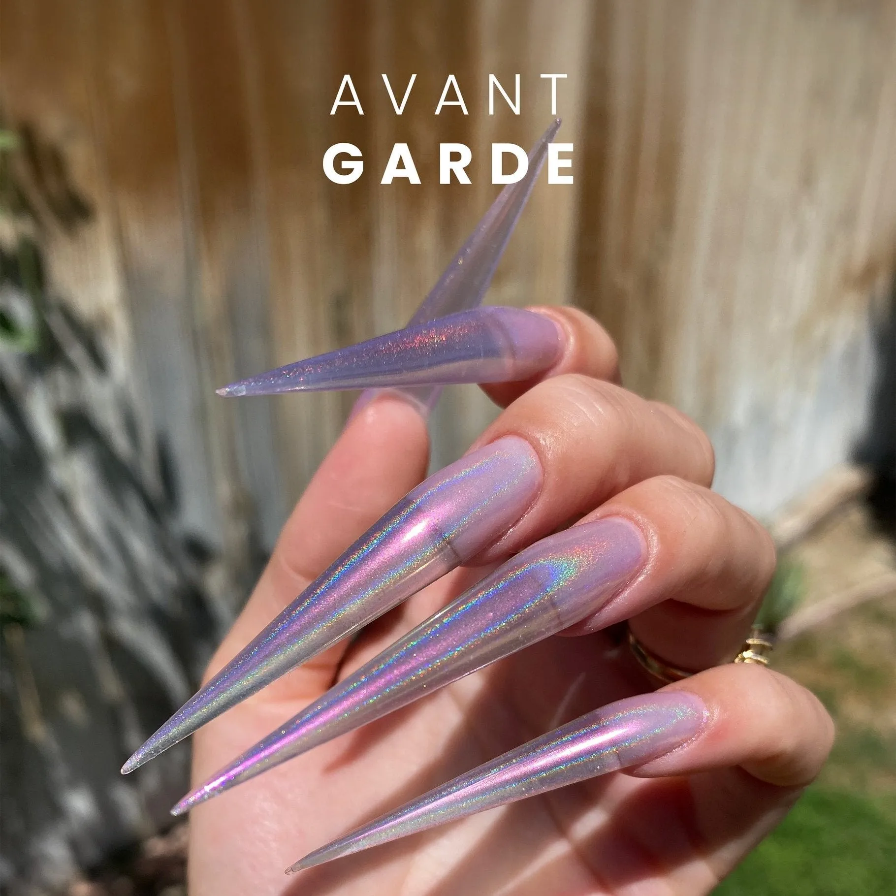 V Beauty Pure Chrome Powder - Avant Garde